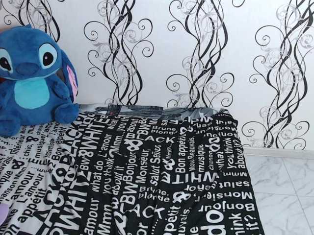 RoyAngela's BongaCams show and profile