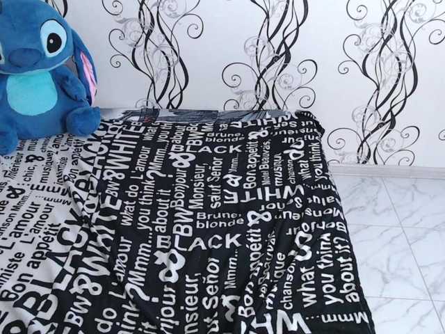 RoyAngela's BongaCams show and profile