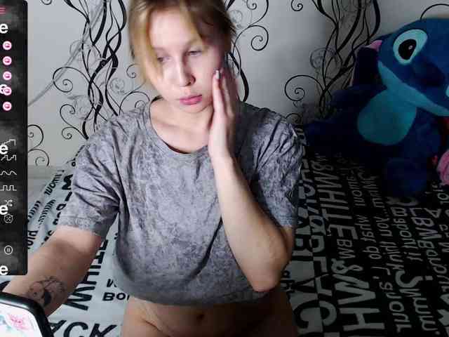 RoyAngela webcam