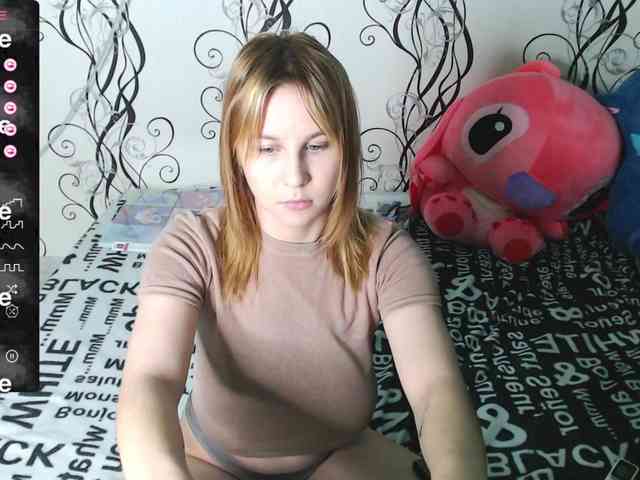 RoyAngela webcam