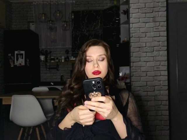 Melissa222Femdom's BongaCams show and profile