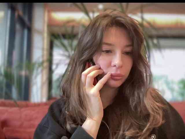 Melissa222Femdom webcam