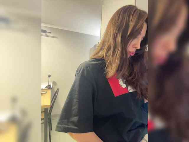 Melissa222Femdom webcam