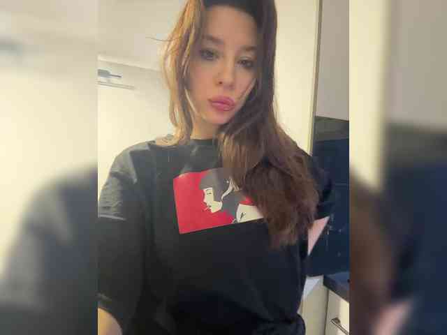 Melissa222Femdom webcam