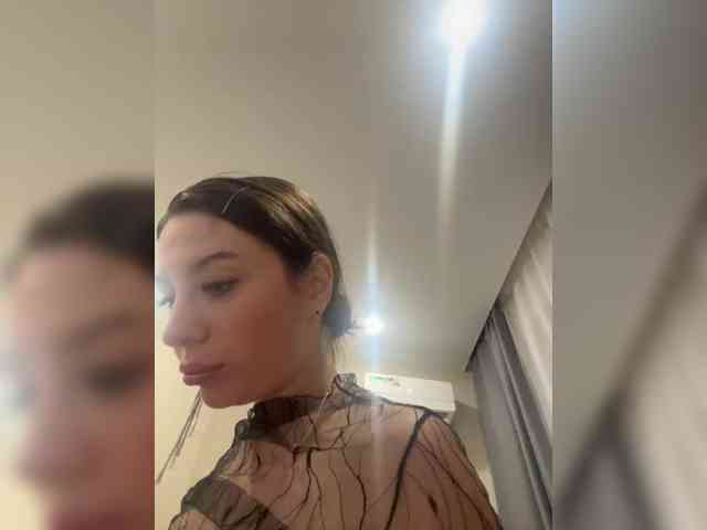 Melissa222Femdom webcam