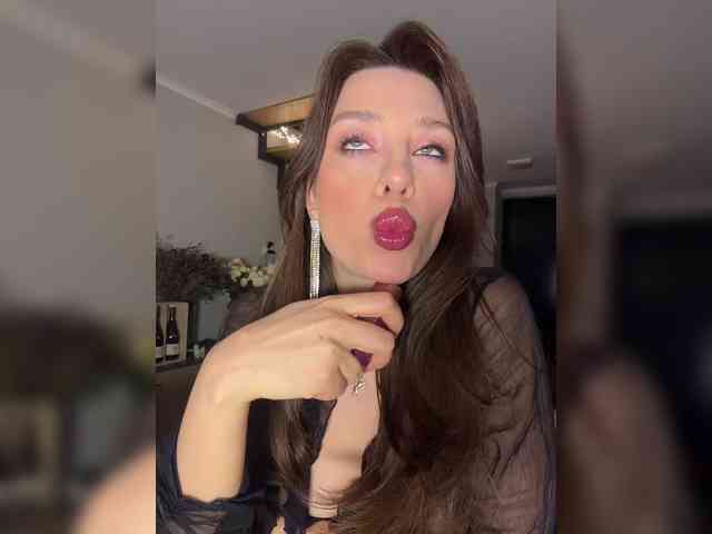 Melissa222Femdom webcam