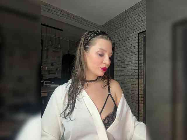 Melissa222Femdom webcam