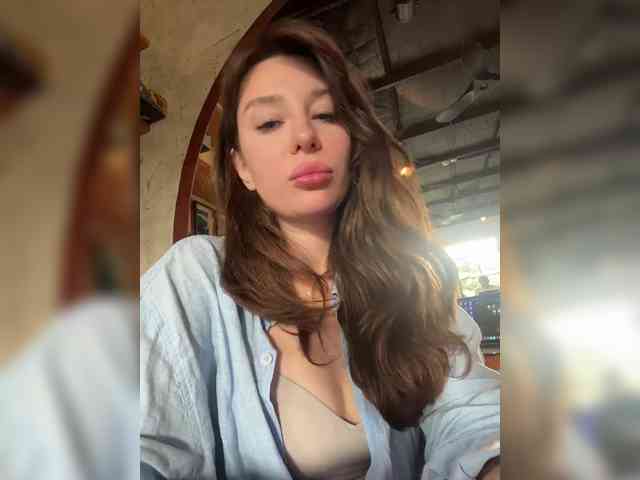 Melissa222Femdom webcam