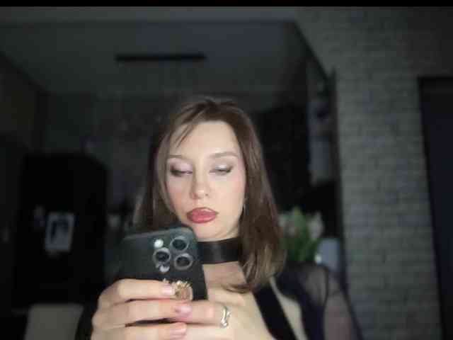 Melissa222Femdom webcam