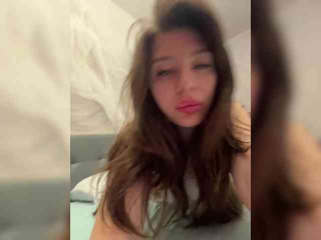 Melissa222Femdom webcam