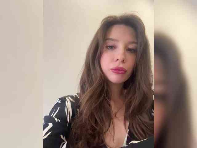 Melissa222Femdom webcam