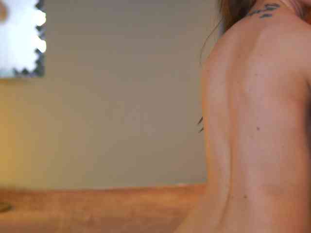 MayaHipnoteyes webcam