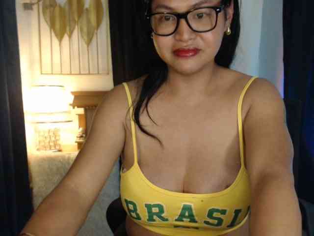 Kath4u Live Webcam on BongaCams