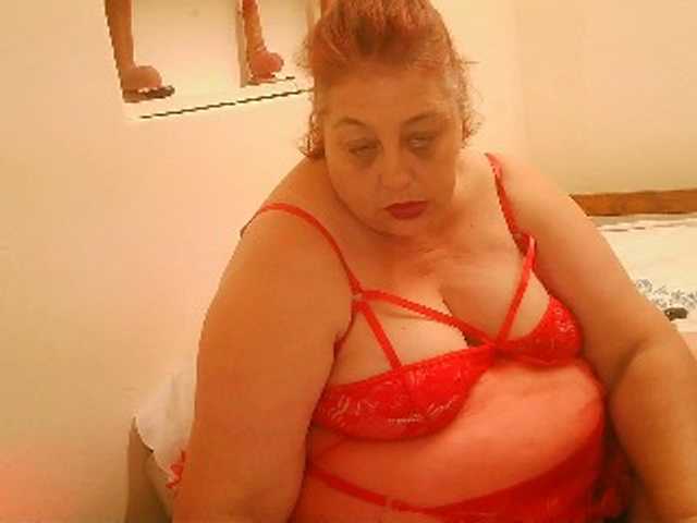 BBWshaker webcam bongacams model stream image