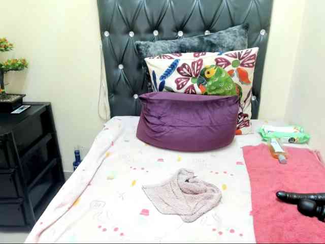 Toxicfantasy4u webcam