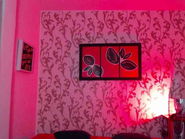 Nikkolle-huyt Live Webcam on BongaCams