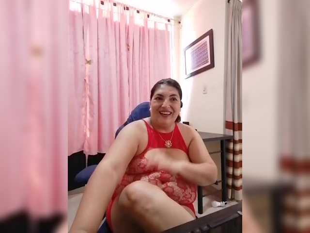 linamaria98's BongaCams show and profile