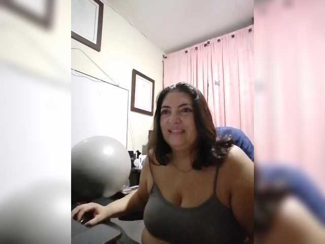linamaria98's BongaCams show and profile