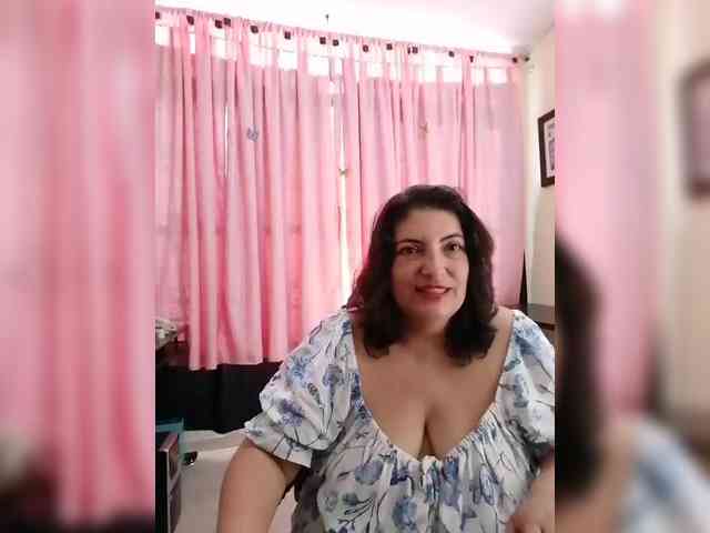 linamaria98 Live Webcam on BongaCams