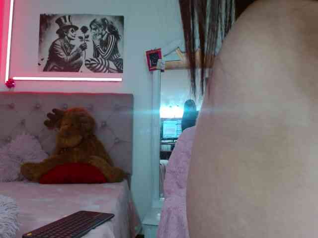 tiffany-squirt webcam