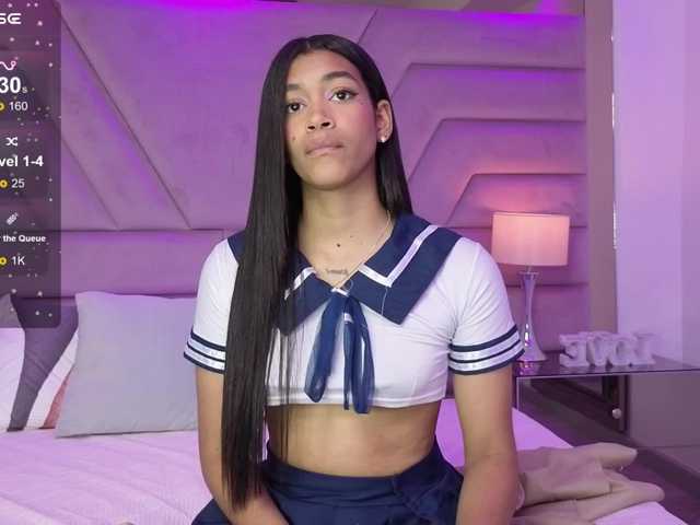 LunaRoussel's BongaCams show and profile