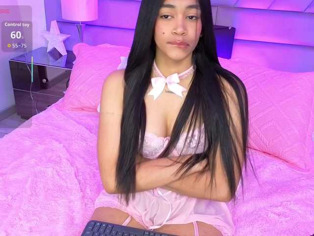 LunaRoussel's BongaCams show and profile