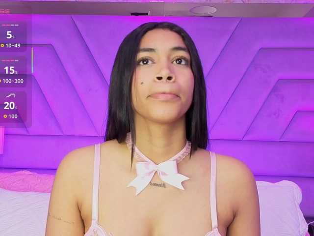 LunaRoussel's BongaCams show and profile