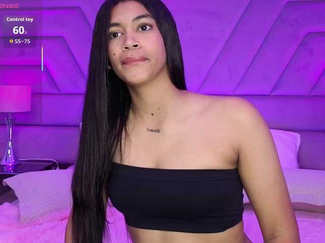 LunaRoussel's BongaCams show and profile