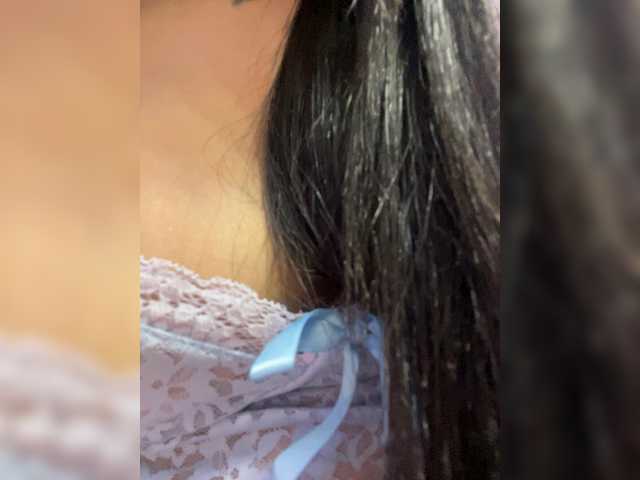 LunaRoussel's BongaCams show and profile