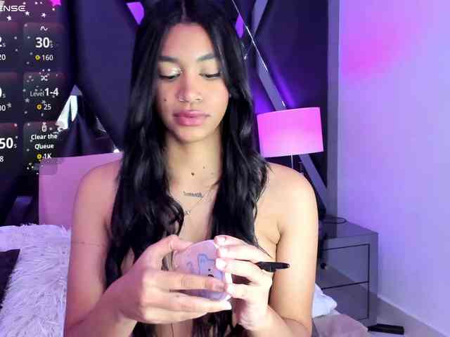 LunaRoussel LunaRoussel