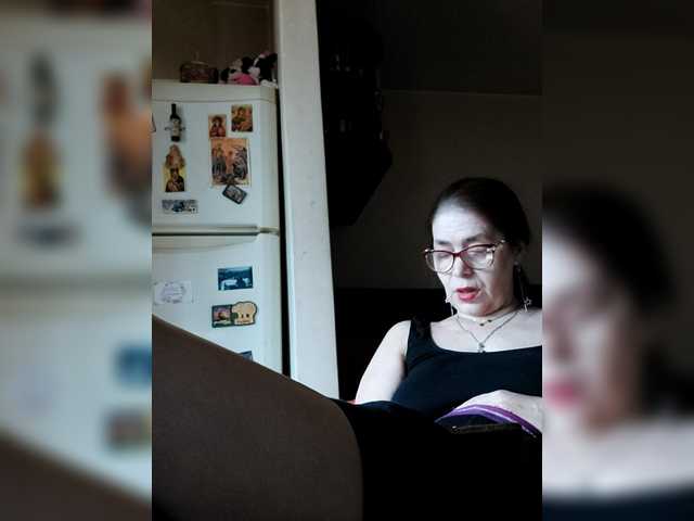 Cristinatina's BongaCams show and profile