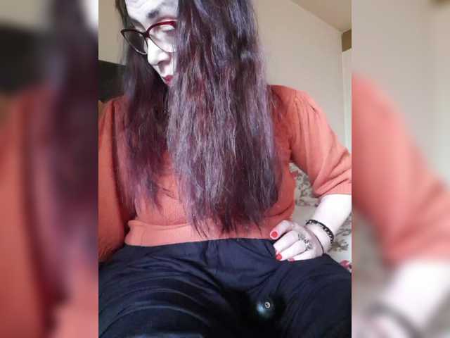 Cristinatina's BongaCams show and profile