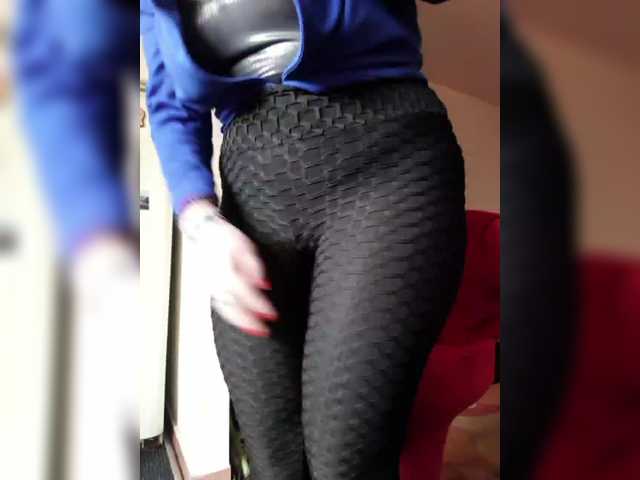 Cristinatina's BongaCams show and profile