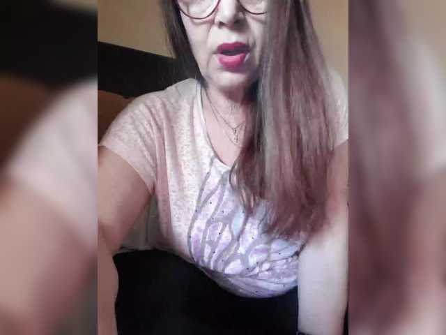 Cristinatina's BongaCams show and profile