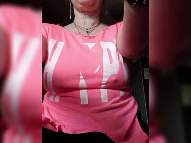 Cristinatina's BongaCams show and profile