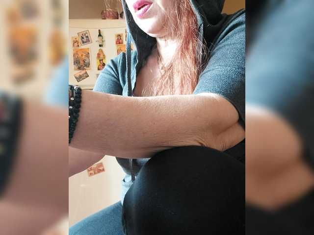 Cristinatina's BongaCams show and profile