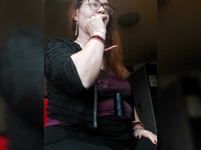 Cristinatina's BongaCams show and profile