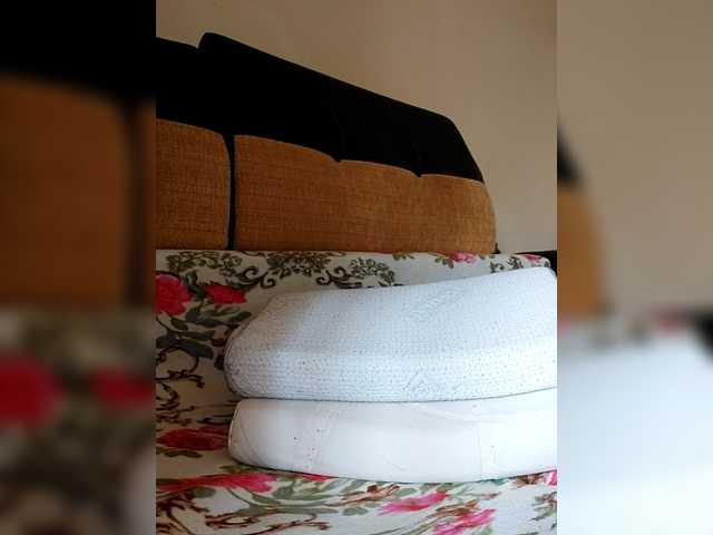 Cristinatina's BongaCams show and profile