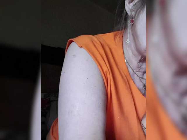 Cristinatina's BongaCams show and profile