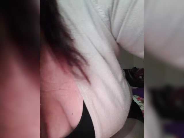 Cristinatina's BongaCams show and profile