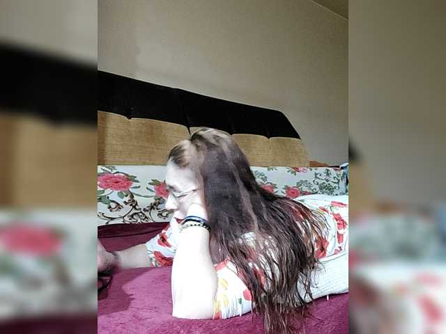 Cristinatina's BongaCams show and profile