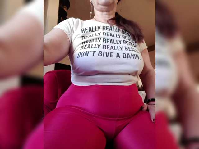 Cristinatina's BongaCams show and profile