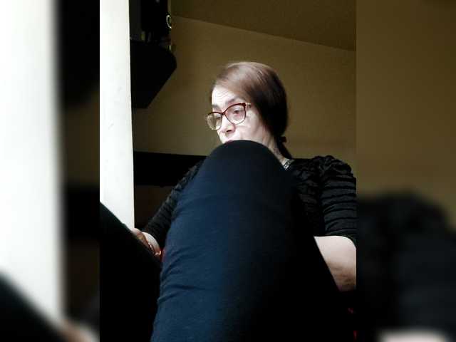 Cristinatina's BongaCams show and profile