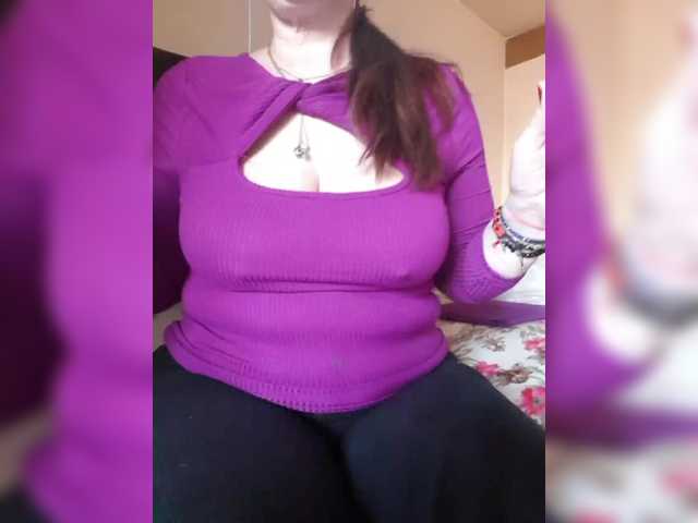 Cristinatina's BongaCams show and profile