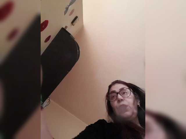 Cristinatina's BongaCams show and profile