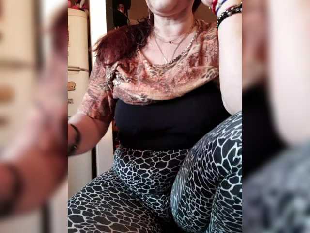 Cristinatina's BongaCams show and profile