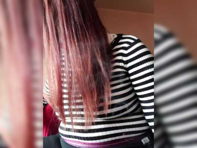 Cristinatina's BongaCams show and profile