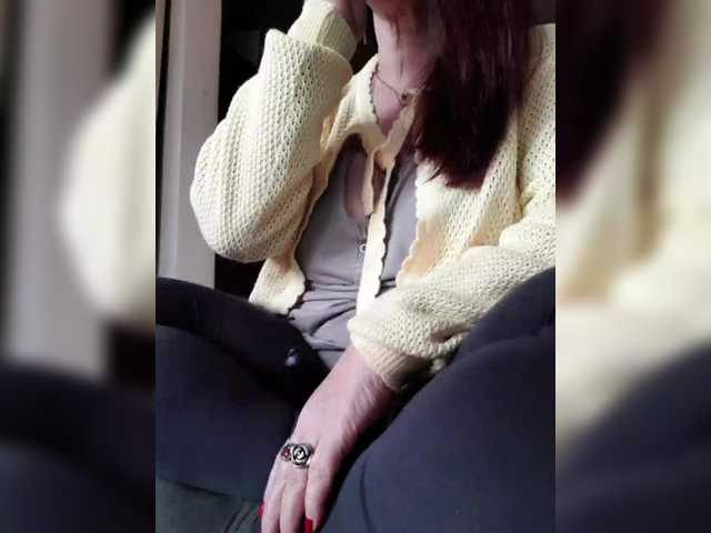 Cristinatina's BongaCams show and profile