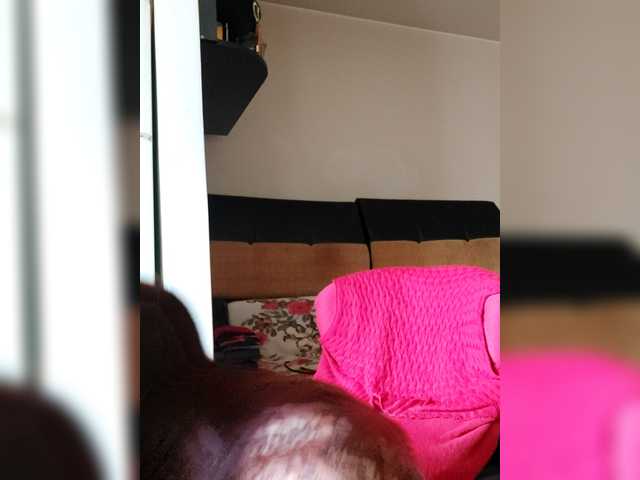 Cristinatina's BongaCams show and profile