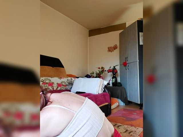 Cristinatina's BongaCams show and profile